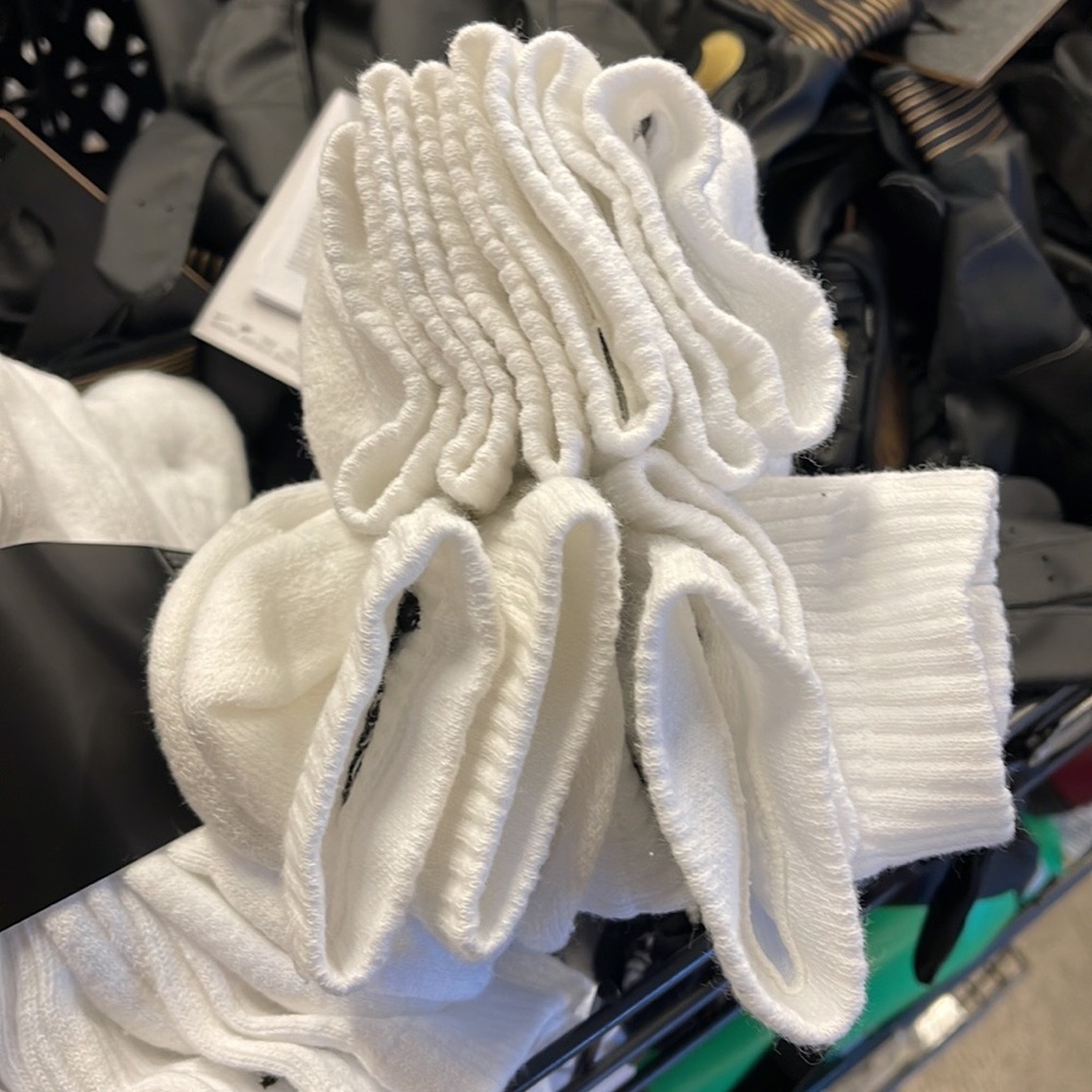 Nike
Training Crew Socks (6 Pairs)
Nike Everyday Cushioned - Picture 4 of 16